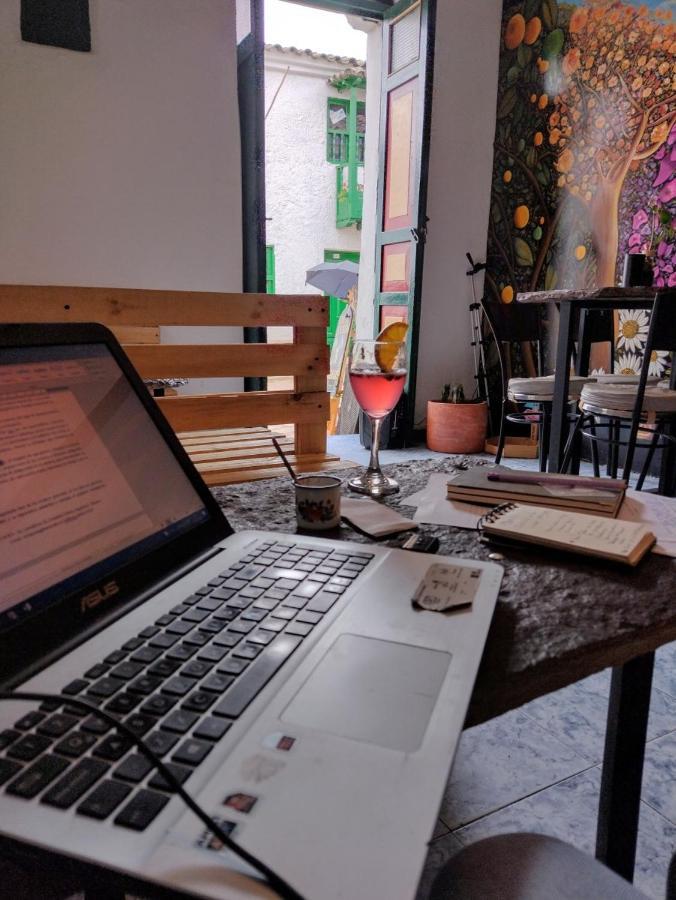 ホテル Hostal Casa Del Frailejon - Cafe モングイ エクステリア 写真