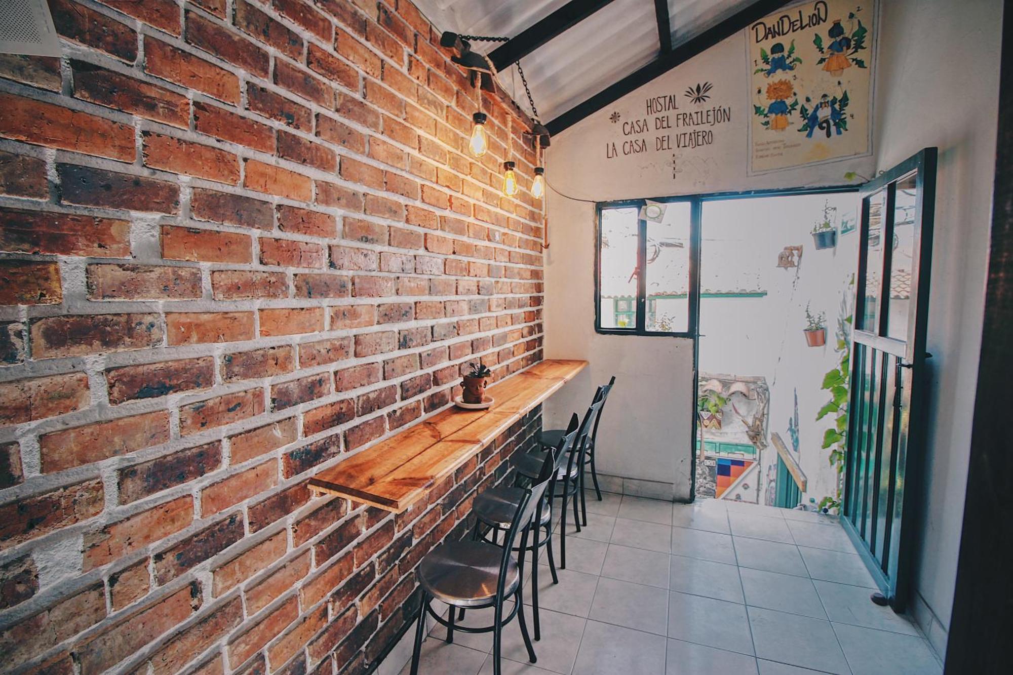 ホテル Hostal Casa Del Frailejon - Cafe モングイ エクステリア 写真